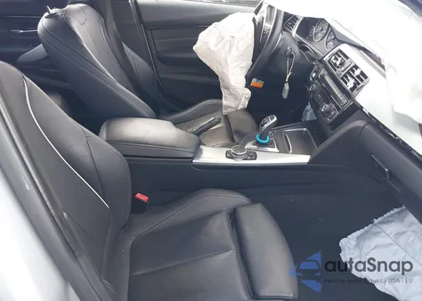 2016 BMW 328I xDrive z USA, uszkodzony, nr VIN WBA8E3C50GK500474